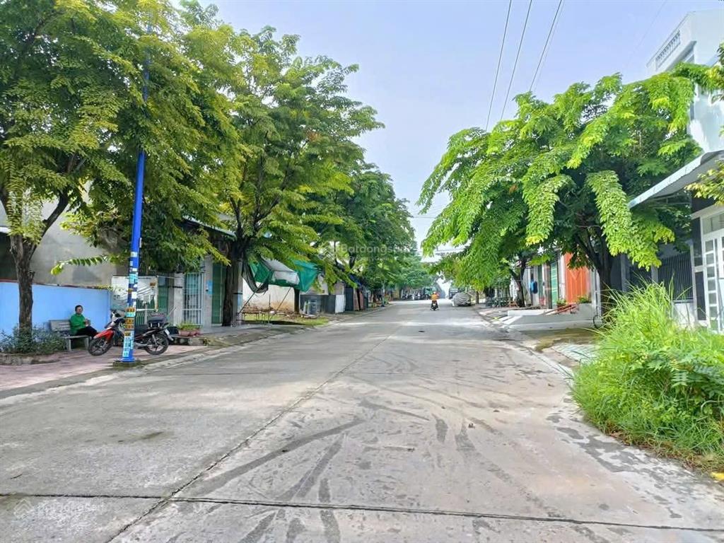 Bán lô đất nằm mặt đường dj 10 thới hoà tp hcm liền kề trục mỹ phước tân vạn dt 150m2 dân cư đông