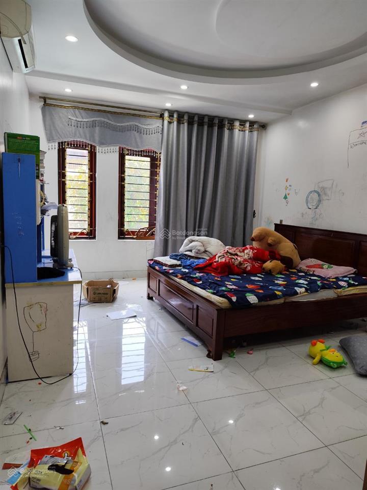 Bán căn biệt thự sân vườn hoàn sơn tiên du bắc ninh 230m2 mặt tiền 20m 4 tầng 6 phòng ngủ ôtô trán