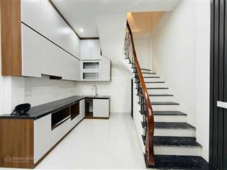 Bán nhà phố đê la thành 37m2  5 tầng giá 7,7 tỷ