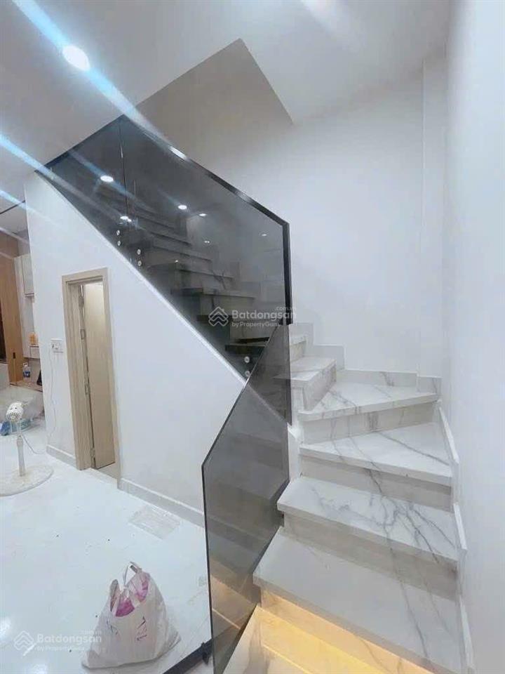 Bán nhà riêng 23m2 tại đoàn văn bơ, q4, hcm, view đẹp, giá ưu đãi