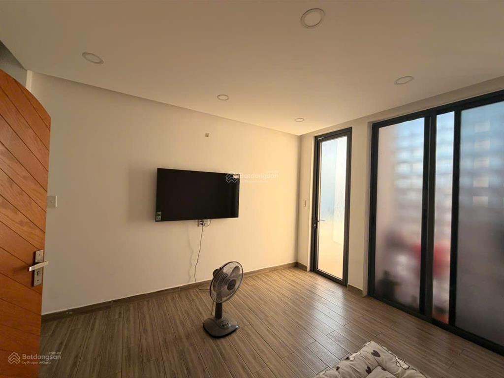 Cho thuê nhà nguyên căn hẻm xe tải tl8, q12 (giáp gò vấp)  3 lầu