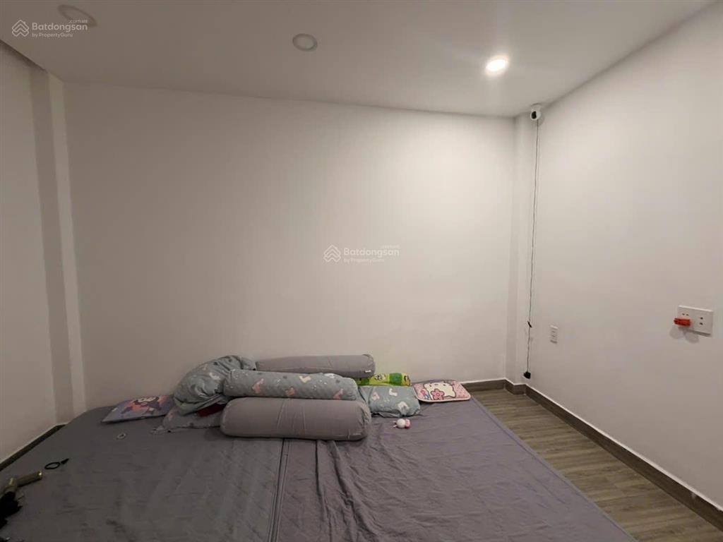 Cho thuê nhà nguyên căn hẻm xe tải tl8, q12 (giáp gò vấp)  3 lầu