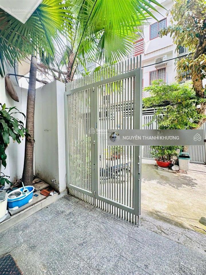 Cho thuê nhà hẻm ô tô phan văn trị  có sẵn nội thất  p5  gần emart  tp hcm