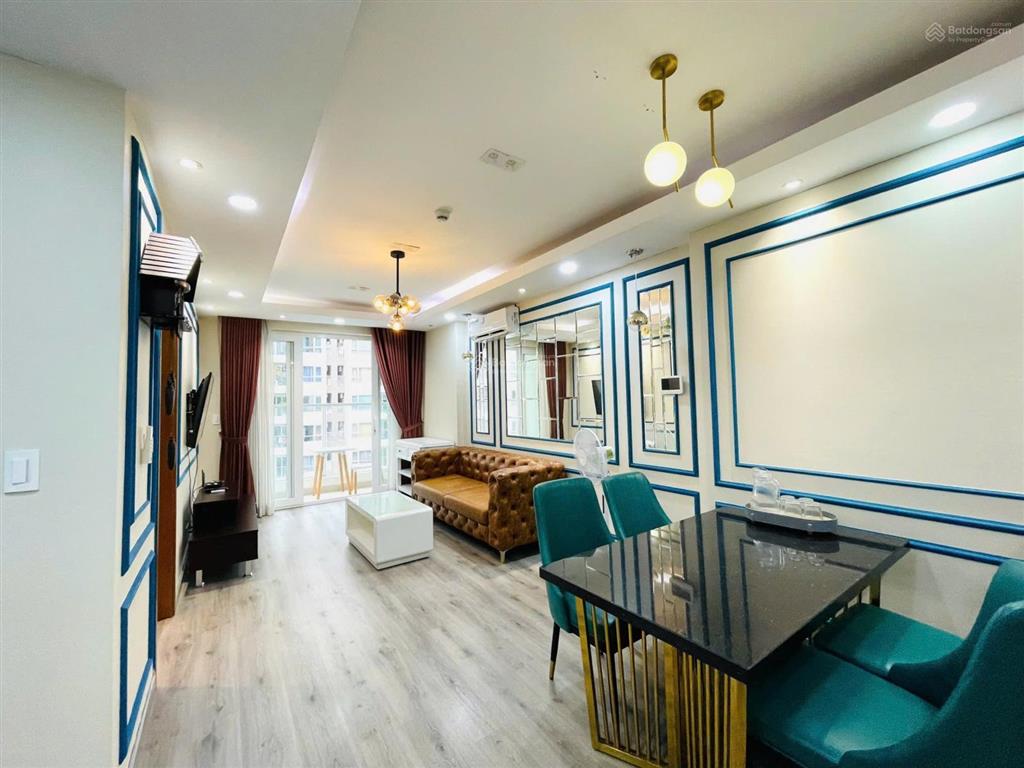 Cho thuê căn hộ sky center, 20 triệu, 97m2, 3pn, 2wc, đầy đủ nội thất tại phổ quang, tân bình