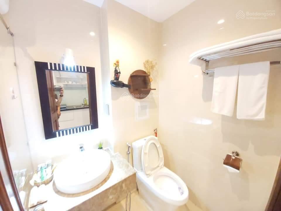 Bán căn hộ chung cư oficetel sky center, 2 tỷ900 36m2, 1pn, 1wc, nội thất đầy đủ, uy tín
