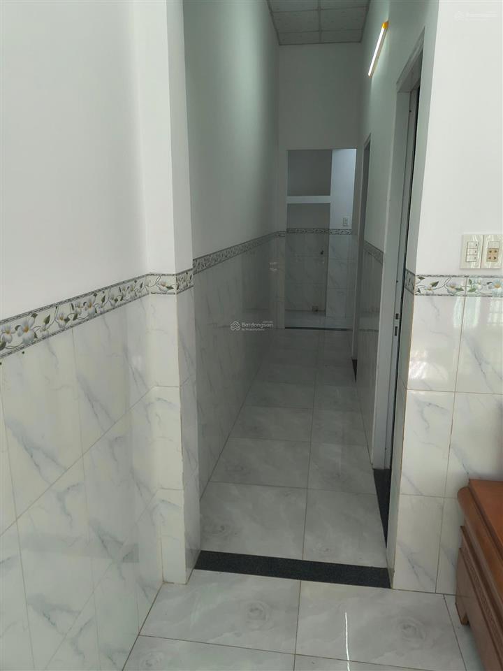 Nhà nguyên căn linh xuân  ô tô tận cửa  2pn  5,5tr/th