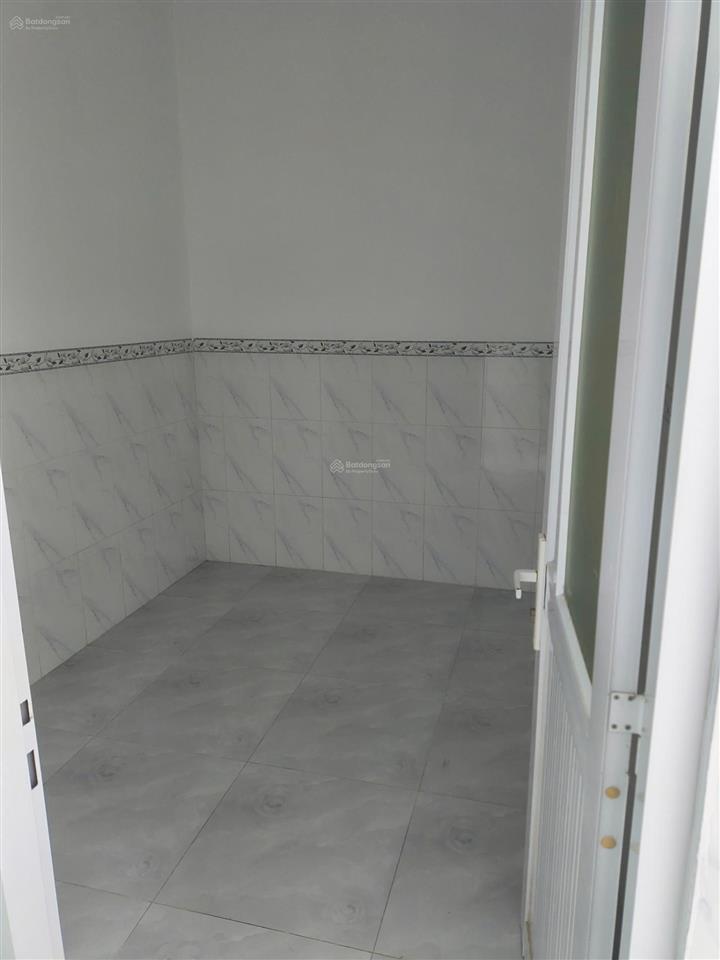 Nhà nguyên căn linh xuân  ô tô tận cửa  2pn  5,5tr/th