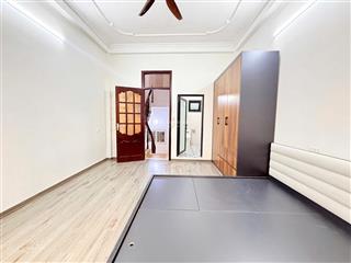 Nhà hiếm tây hồ 35m2  4 tầng  ngõ nông  gần phố  ở ngay  giá 8 tỷ