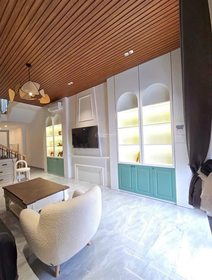 Bán nhà có hồ bơi 3 tầng phạm quang ảnh, gần cầu rồng