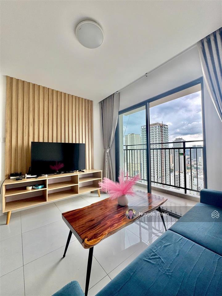 Cho thuê tòa nhà dqua căn 2 phòng ngủ full nội thất 29 phan chu trinh.