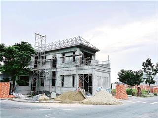 Cần tiền gấp. ra nhanh lô 95m2 giá chỉ 2tỷ85 ngay tttp, kế 3 trường học, đối diện bvqt, sổ sẵn