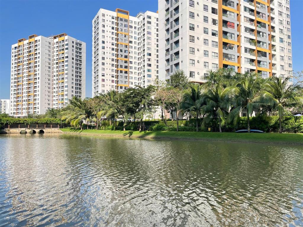 Bán căn góc 76m2 mp3,4,5 đã có sổ hồng view sân vườn, hỗ trợ vay