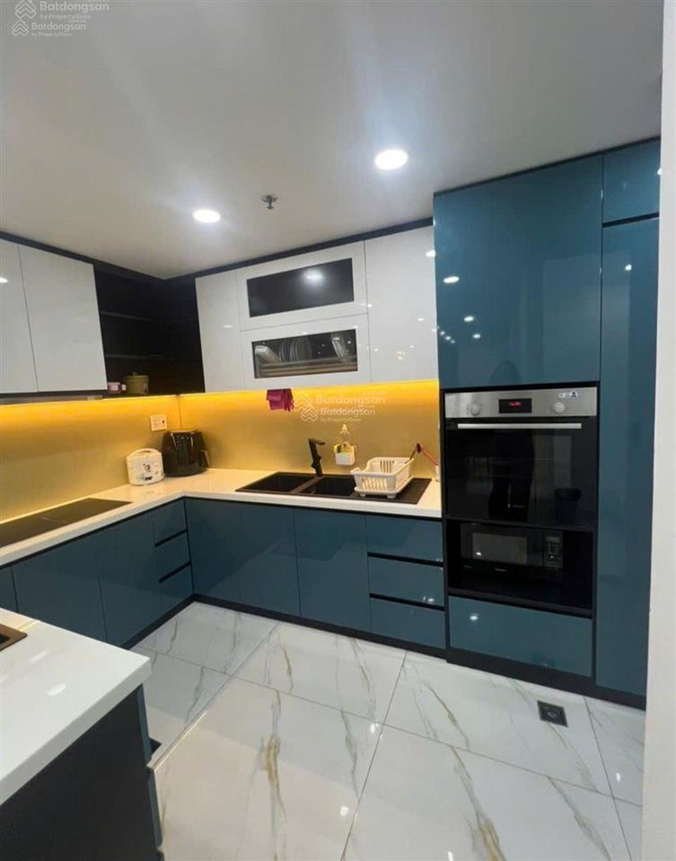 Căn hộ cosmo city 129m2, 3pn 2wc, full nội thất xịn 8,5tỷ sổ hồng sẵn