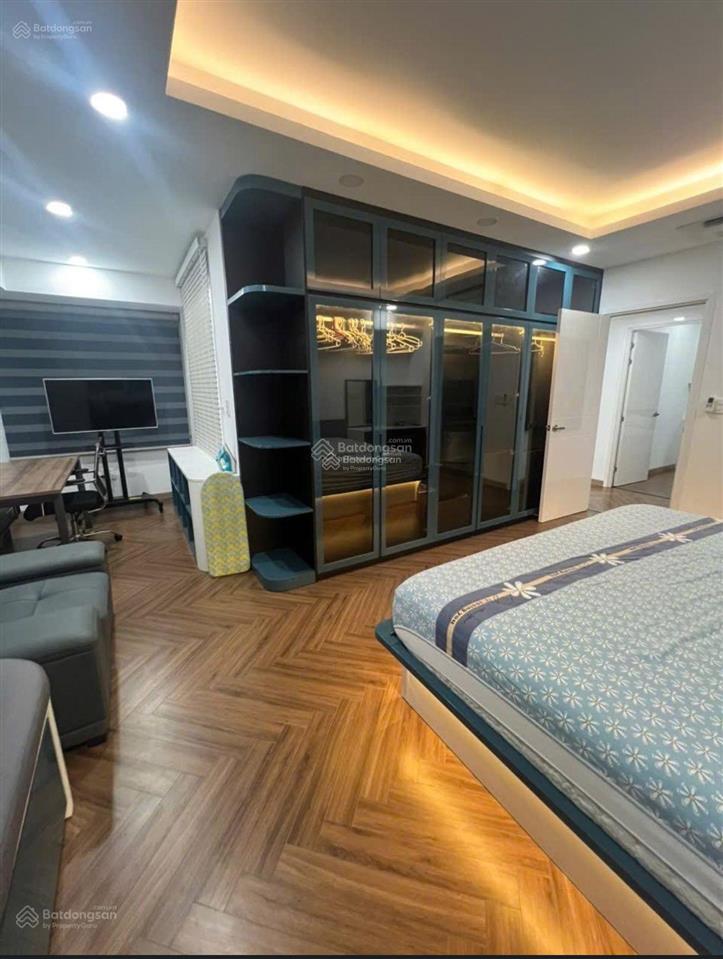 Căn hộ cosmo city 129m2, 3pn 2wc, full nội thất xịn 8,5tỷ sổ hồng sẵn