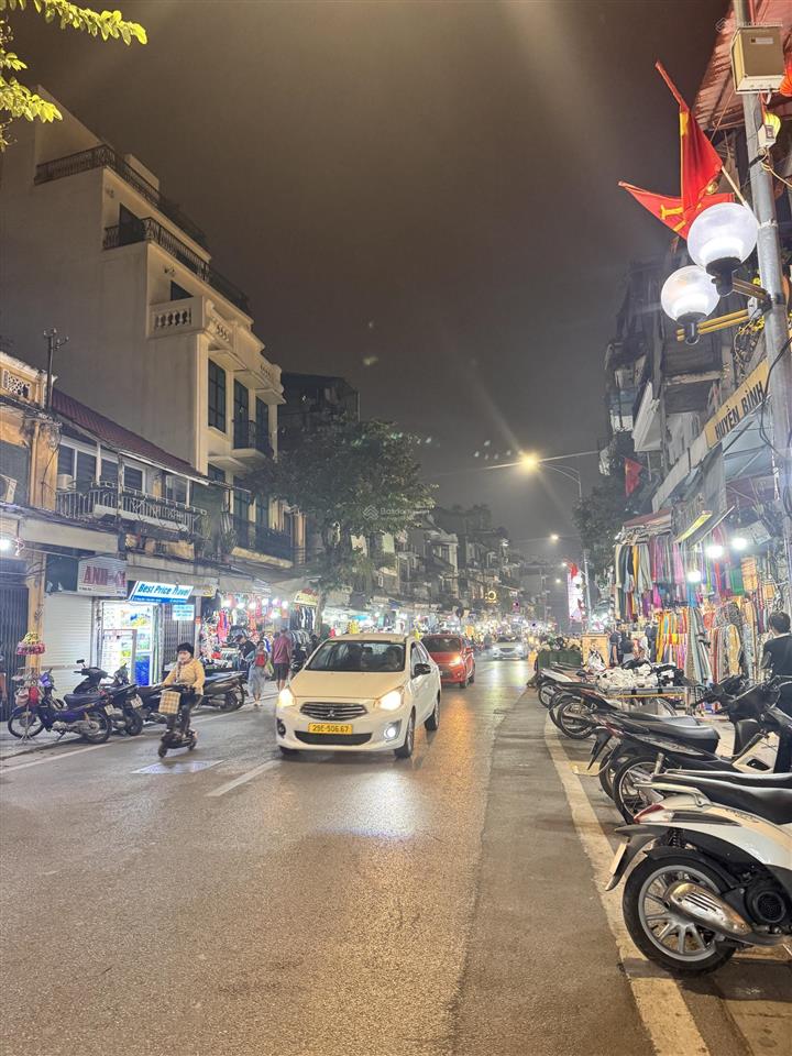 Bán nhà mặt phố hàng đào, 148 tỷ, 141m2, đẹp, mặt tiền 4m, nhiều tiện ích