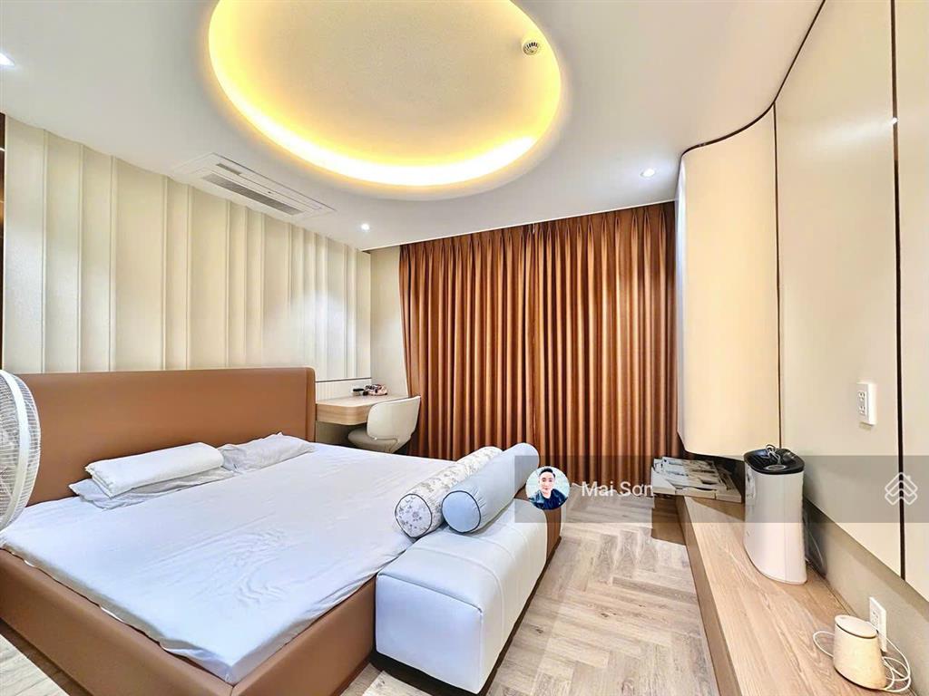 Kẹt tiền cần bán gấp căn hộ cantavil premier 4 phòng ngủ, nội thất cao cấp giá 17,8 tỷ.