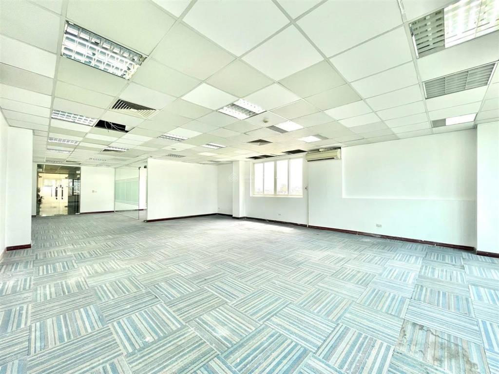 Cho thuê nhà phố huỳnh thúc kháng mặt tiền rộng, thang máy, kinh doanh mọi mô hình