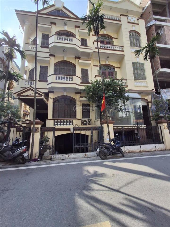 Cho thuê tòa nhà nguyễn trường tộ  ba đình diện tích 150m2 x 6t, mặt tiền 10m