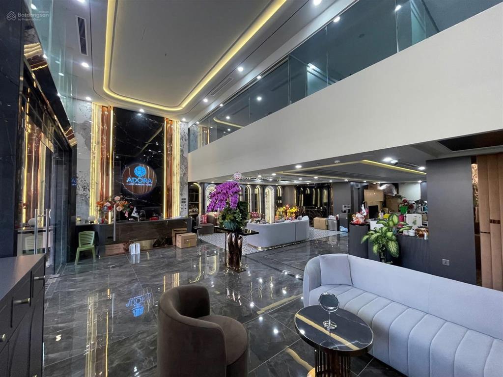 Cho thuê biệt thự phố hàng bún  ba đình diện tích 400mx5t, sân100m, mặt tiền12m