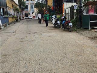 Phun thổ cư đất đường hoàng liên  phường sapa diện tích  hơn 300m2,giá bán92 tỷ( gặp ttiep chủ)