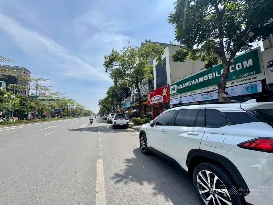 Mặt phố ngô gia tự 105m2  mặt tiền 6m  đoạn đẹp nhất phố  đường 40m vỉa hè 5m  kd  làm vp
