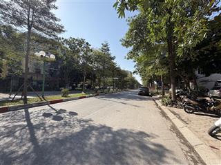 Bán mảnh đất phố việt hưng  lô góc  ô tô vào đất  55m2 mặt tiền 4,5m  ngay phố vạn hạnh