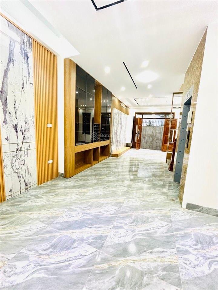 Bán nhà tạ quang bửu 41m, nhà mới đón tết, phân lô, oto đỗ, ngõ thông