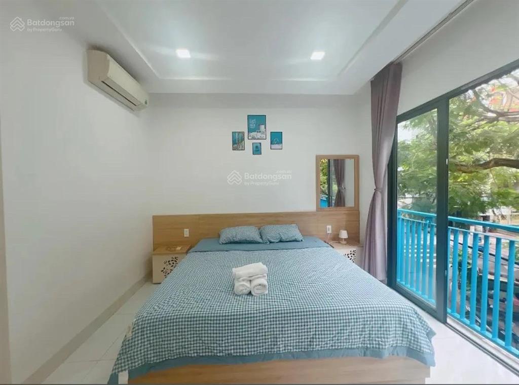 Bán gấp nhà gần biển mỹ khê ngũ hành sơn, kinh doanh phố tây, diện tích 67.5m2  4.5 tầng  mt 4.5m