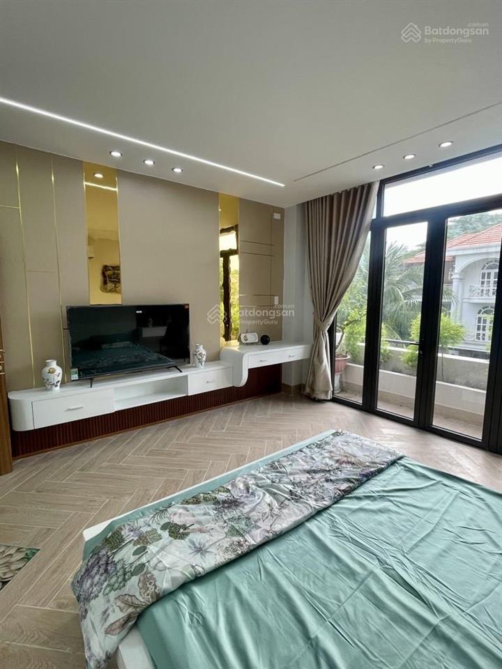 Bán nhà hẻm xe hơi sát lê văn quới, 75m2, có phòng xông hơi, thang máy, nhỉnh 7 tỷ.