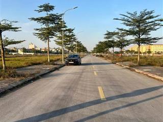 Chính chủ bán liền kề trục chính l8 khu văn phú đông yên bắc. sở hữu 2 mặt tiền trước sau