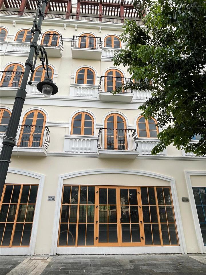 Chính chủ bán nhà 5 tầng xây thô, hoàn thiện mặt ngoài, đường 60m, ở hoặc kinh doanh rất tốt