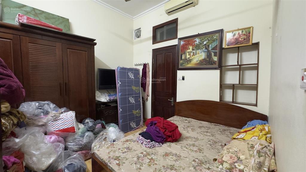 Bán nhà đất láng hạ  giảng võ, dt 64,9m2, mt 5,2m hiếm, ngõ thoáng, giá trị đầu tư cực cao