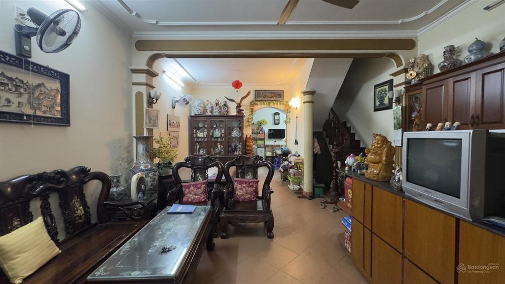 Bán nhà đất láng hạ  giảng võ, dt 64,9m2, mt 5,2m hiếm, ngõ thoáng, giá trị đầu tư cực cao