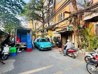 Nhà đẹp phố hồng hà, hộ khẩu hoàn kiếm, gần hồ gươm, vị trí đắc địa, ô tô dừng đỗ cách nhà 10m