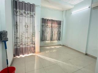 Chủ gửi bán gấp gấp nhà. 146/kênh tân hóa hẻm 3m cách 15m ra mắt tiền. cao văn ngọc. giáp bệnh viện