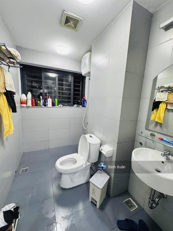 Bán gấp nhà tập thể tầng 2 hồ đắc di nam đồng 70m 3 ngủ 2 wc thoáng sáng full đồ ở ngay