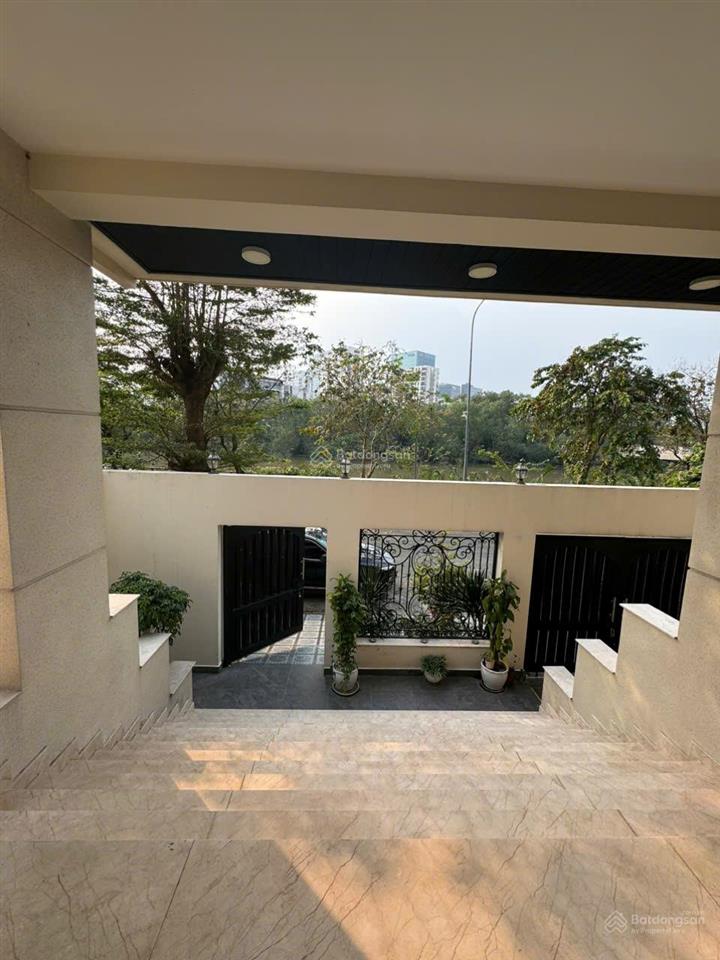 Cho thuê văn phòng biệt thự the everrich 3  quận 7 giá chỉ 40 tr/tháng