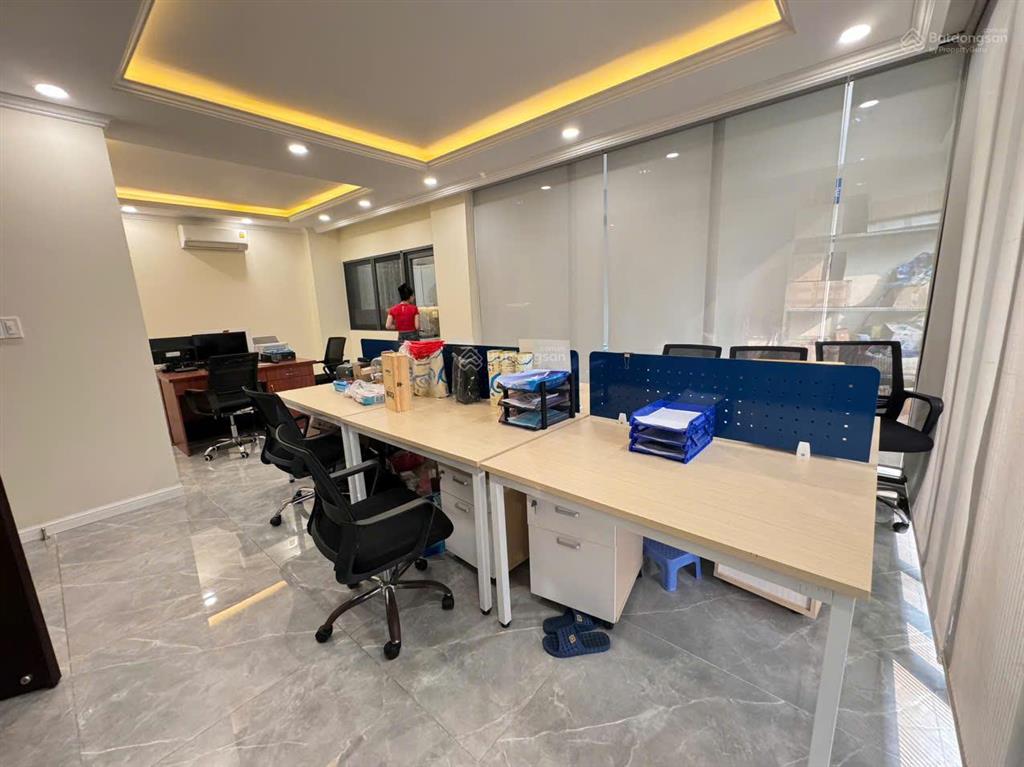 Cho thuê văn phòng biệt thự the everrich 3  quận 7 giá chỉ 40 tr/tháng
