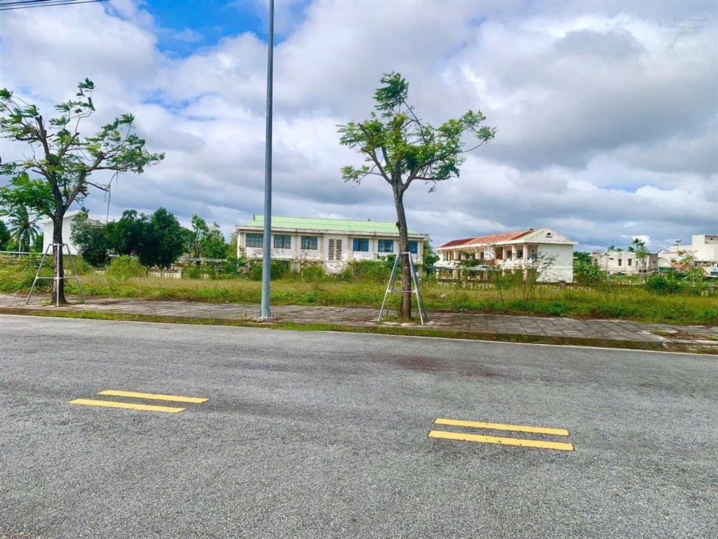 Lô đất mặt tiền kinh doanh đẳng cấp khu vsip  trục đường rộng đến 25m