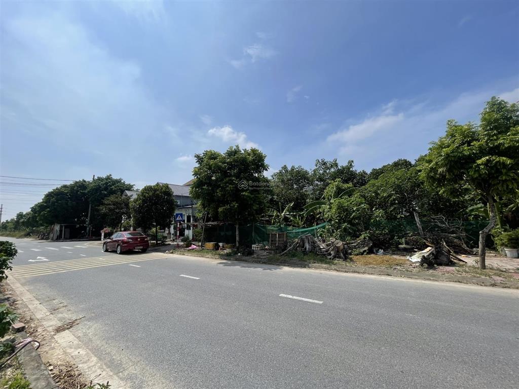 Đất kinh doanh tt hợp châu, chân núi tam đảo, mặt tiền 16m làm quán hay xây kiot đều đẹp