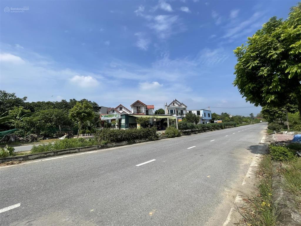 Đất kinh doanh tt hợp châu, chân núi tam đảo, mặt tiền 16m làm quán hay xây kiot đều đẹp