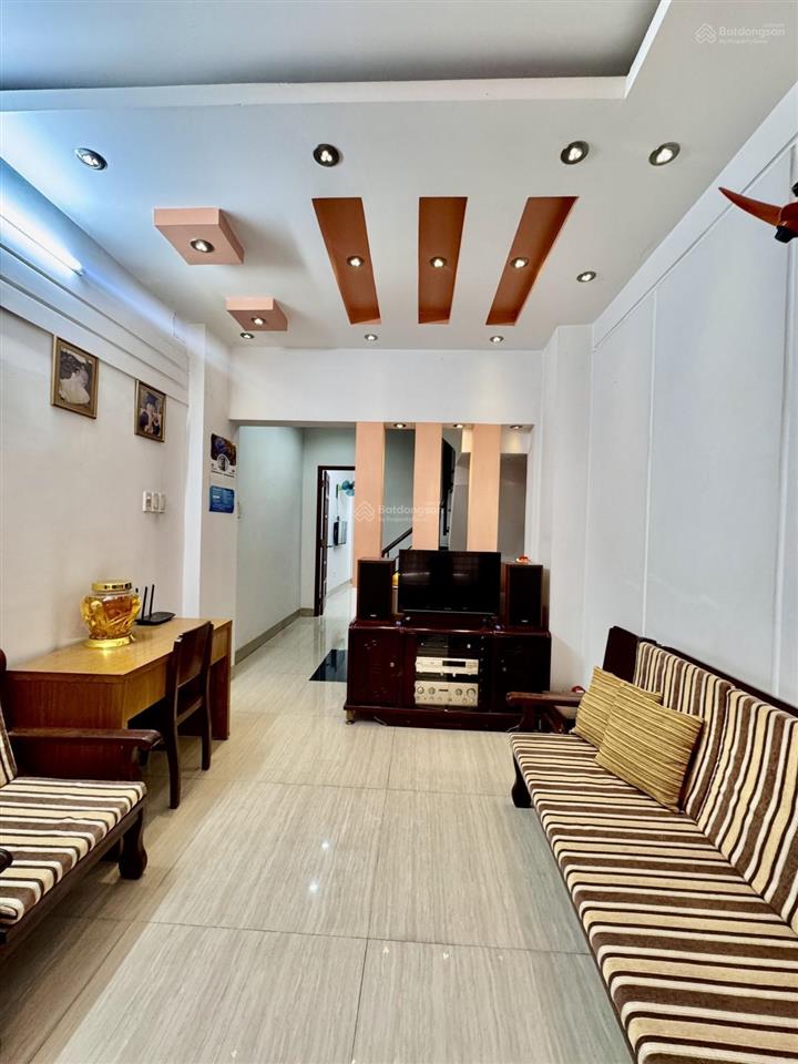 Nhà 5 tầng btct 20m ra mt ngô gia tự quận 10 50m2 4pn khép kín chỉ 9,5t