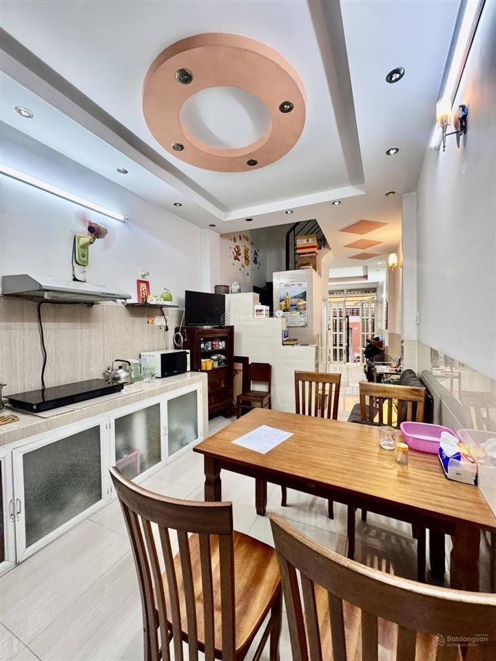 Nhà 5 tầng btct 20m ra mt ngô gia tự quận 10 50m2 4pn khép kín chỉ 9,5t