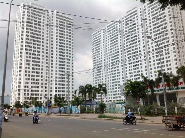 Cho thuê 3pn  150m2(có nội thất 16,5tr, trống 15 triệu), cc giai việt, p5, q8