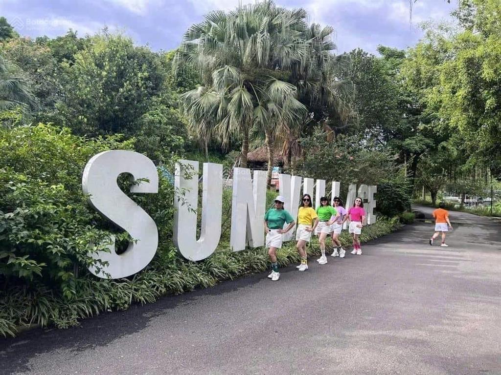 View hồ, lô góc 2 mặt đường ô tô tránh nhau, vị trí đẹp nhất tại khu nghỉ dưỡng cao cấp sunset vill