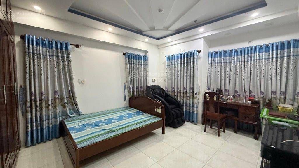 Quang trung gv  90m2 x 5 tầng  chủ ngộp bank bán gấp  thương lượng