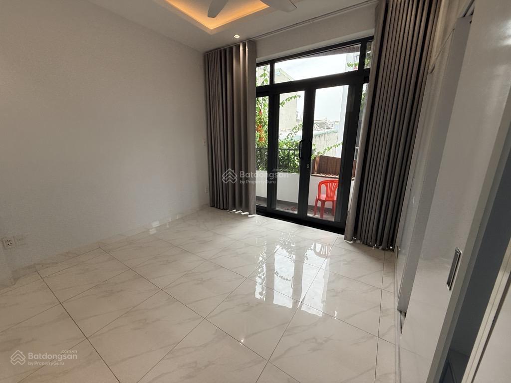 7.5 tỷ đặng văn bi trường thọ thủ đức 70m2 mới keng đường 6m, cách ga metro chỉ 3km, hoàn công đủ