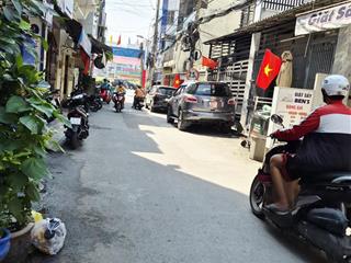 Chủ bán gấp nhà phường 2, bình thạnh, dt lớn 82m2, chỉ nhỉnh 8tỷ, gần chợ bà chiểu, sát vách quận 1