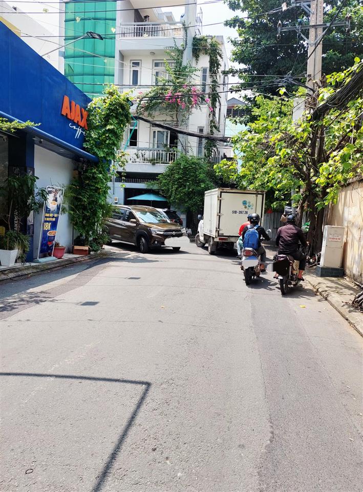 Chủ bán gấp nhà nguyễn cửu vân, sát quận 1, dt 64m2, 4pn, tiện xây mới chdv, phường 17, bình thạnh