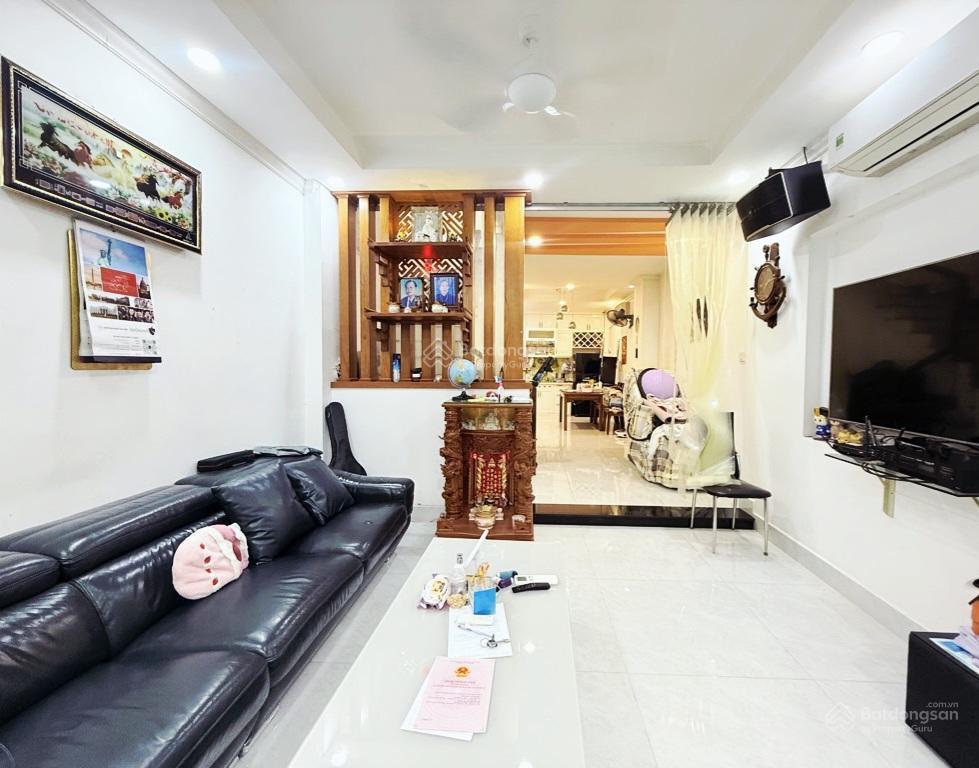 Chủ bán gấp nhà ngay chợ bà chiểu, dt (4.6x13), 4 tầng btct, 7 pn, phường 12, bình thạnh